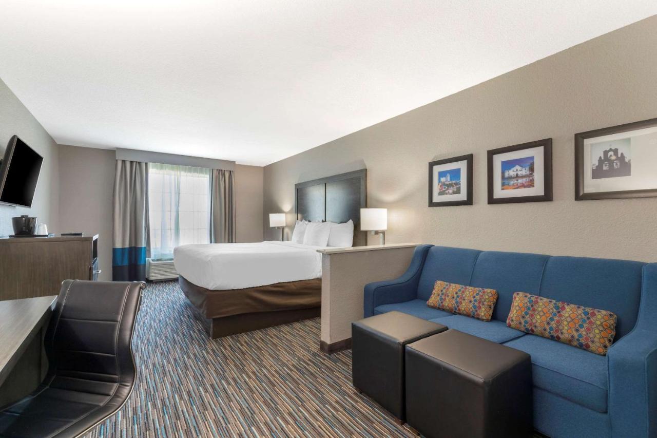 Comfort Inn & Suites Near Medical Center Сан Антонио Екстериор снимка